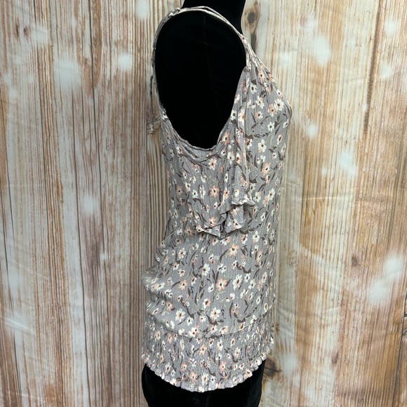 Daytrip Floral Cold Shoulder Crinkle Gauze Top - Picture 7 of 9